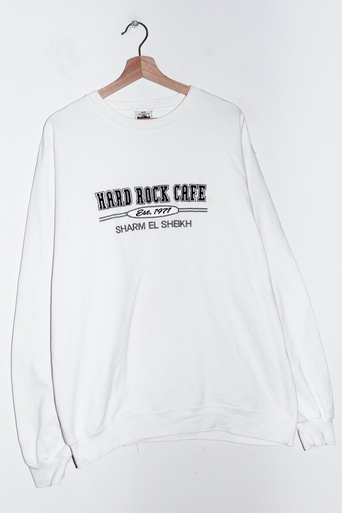 Vintage Hard Rock Cafe Embroidered Graphic Thick White Sweatshirt (L-XL)
