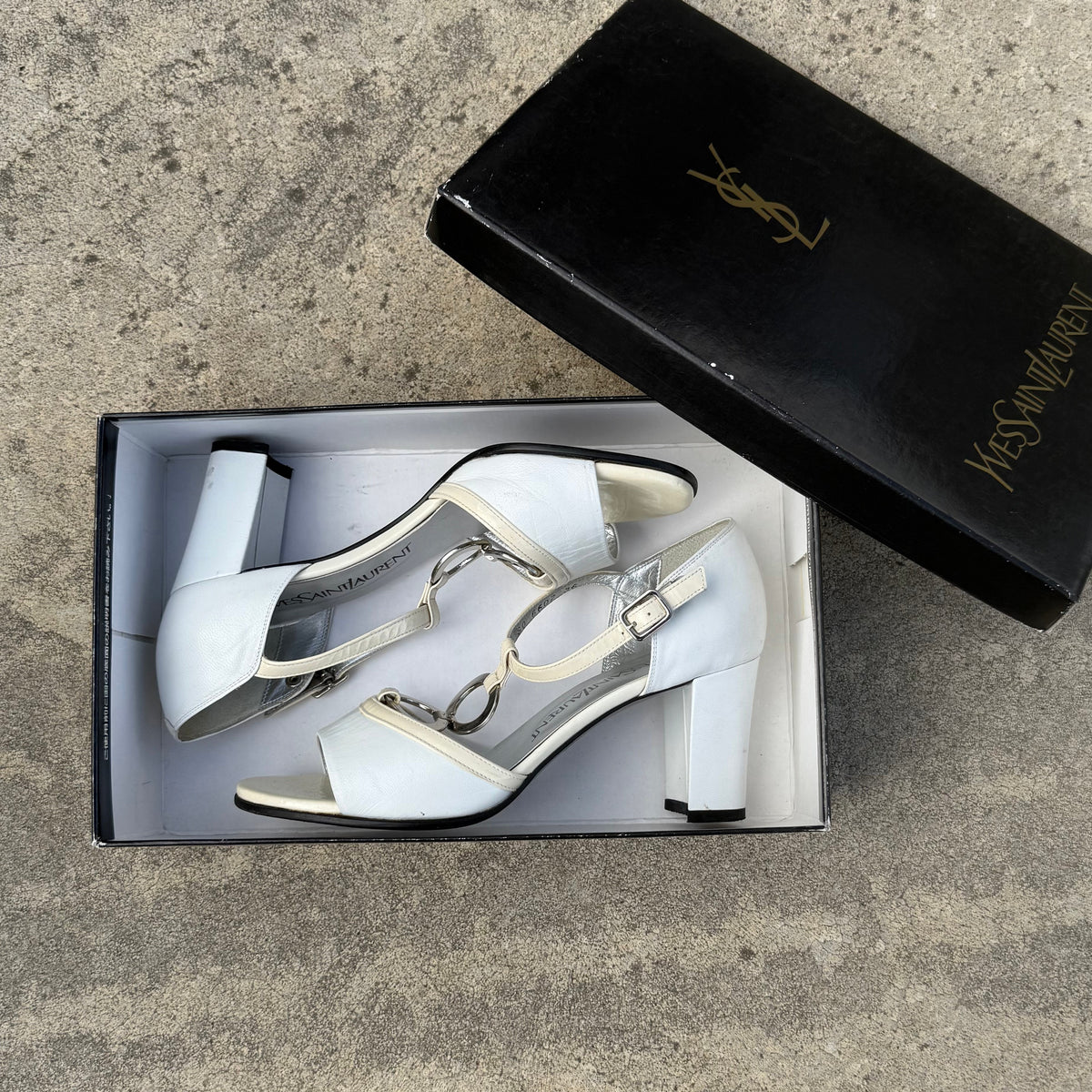 Vintage 90s Yves Saint Laurent White Heels w/ box (EU36)