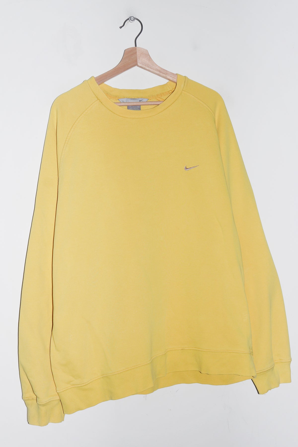 Vintage Nike Embroidered Mini Swoosh Yellow Sweatshirt (XL+)