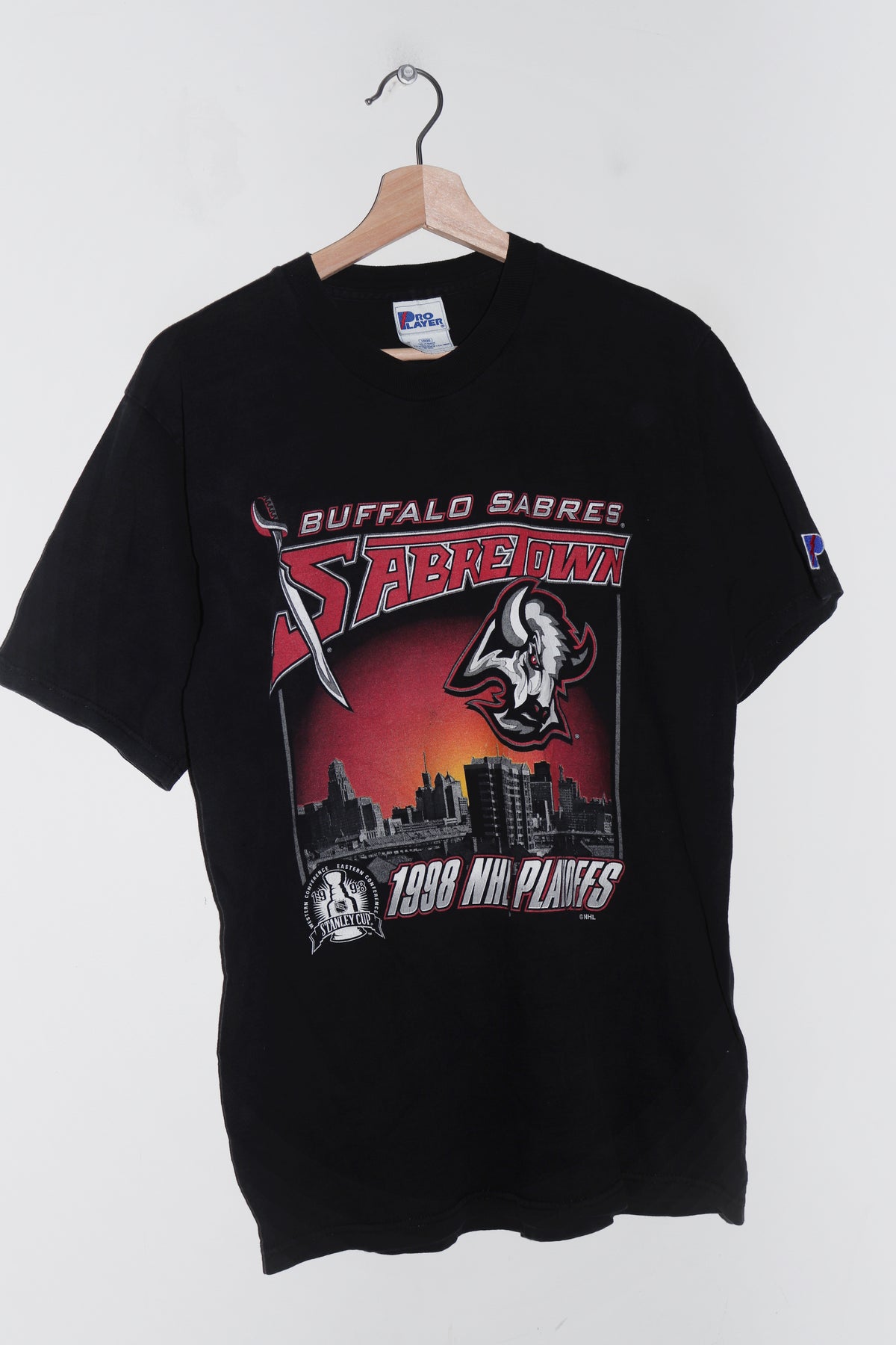 Vintage Buffalo Sabres 1998 NHL Playoffs Graphic Tee (S/S-M)