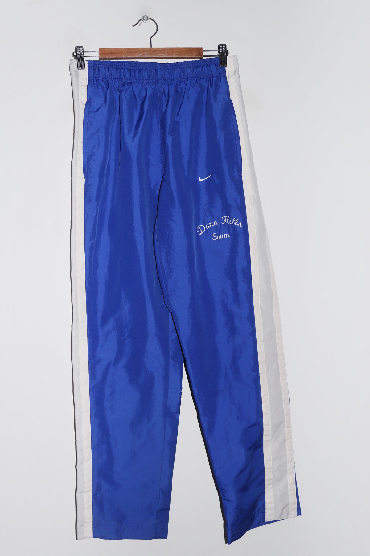Vintage Nike Embroidered Mini Swoosh Thick Baggy Blue Track Pants (30-32)