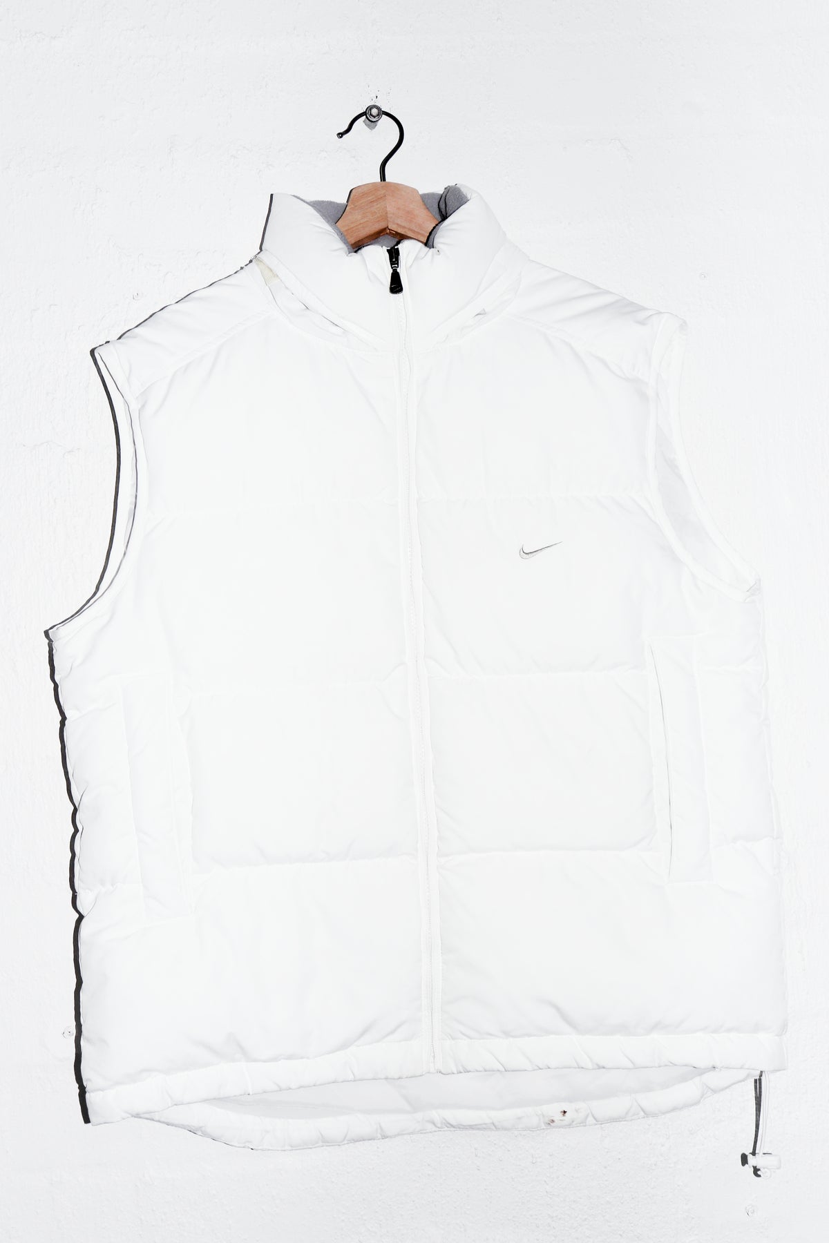 Vintage Nike Mini Swoosh White Duck Down Puffer Vest (M)