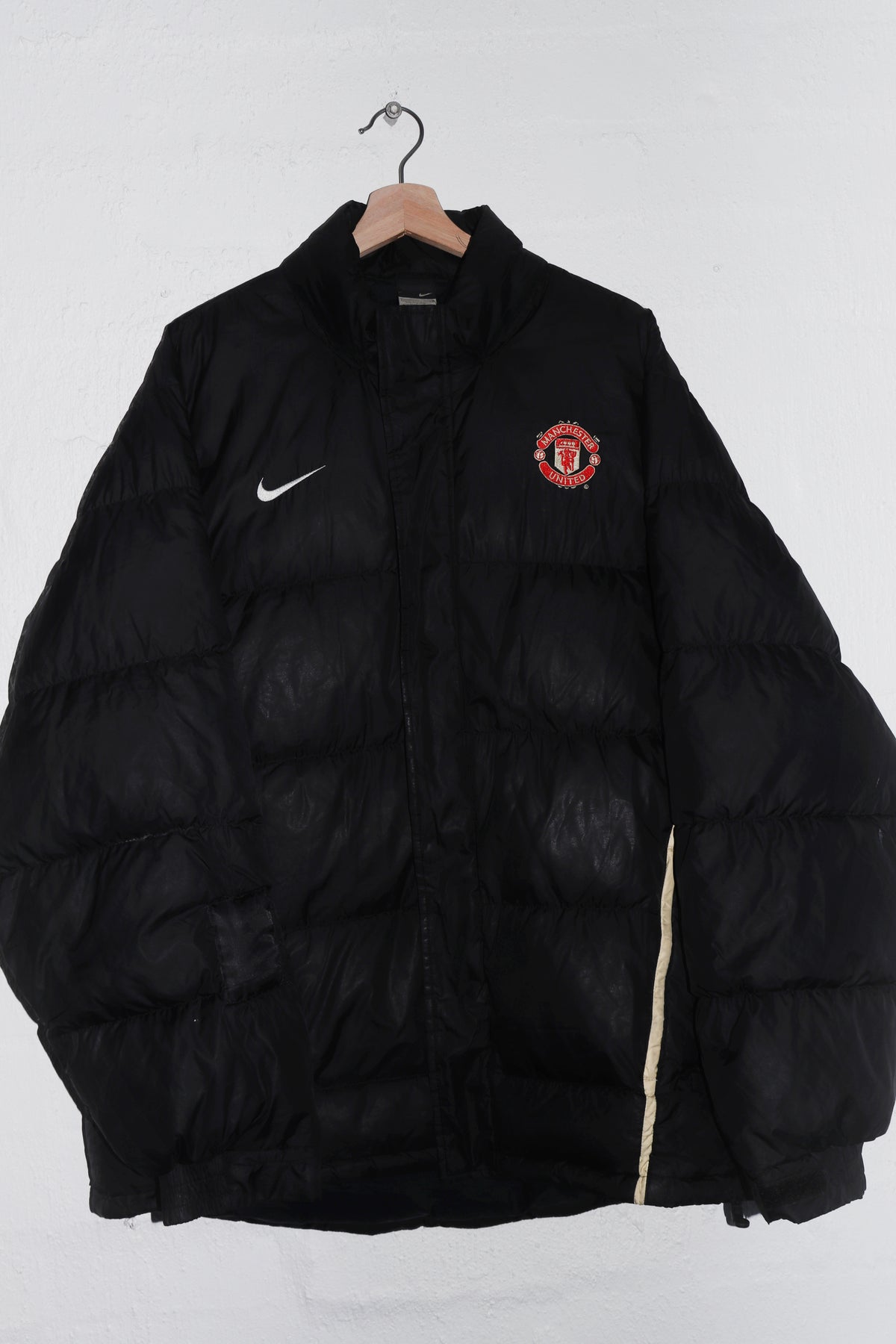 Vintage Nike Manchester United Football Duck Down Puffer Jacket (XL)
