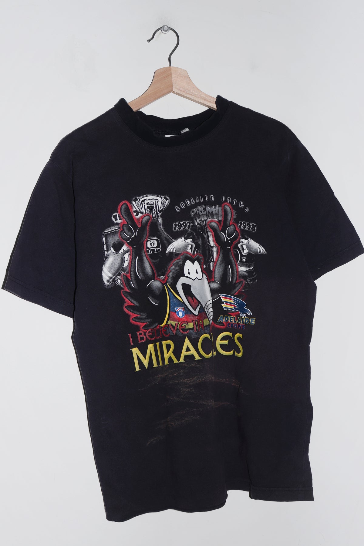 Vintage AFL Adelaide Crows 1997-98 Champions Graphic Tee (M)
