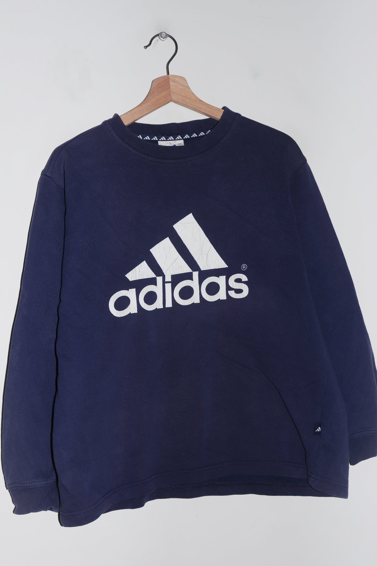 Vintage 90s Adidas Graphic Navy Midweight Jumper (1999) (S-M/M)