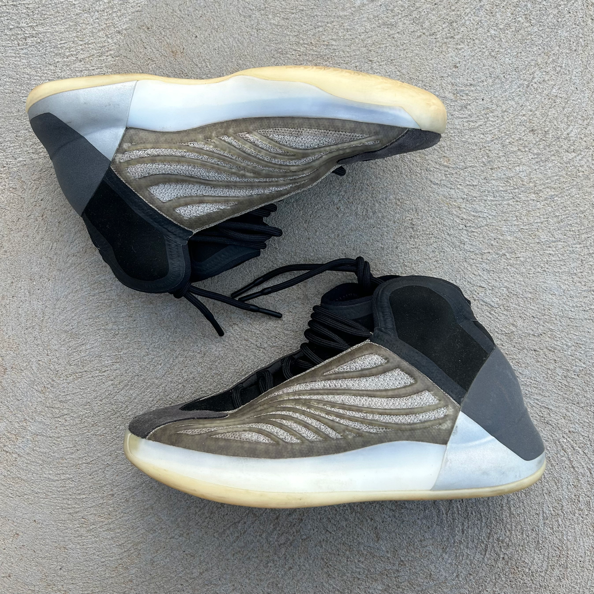 Adidas Yeezy Quantum Basketball Sneakers (US8)