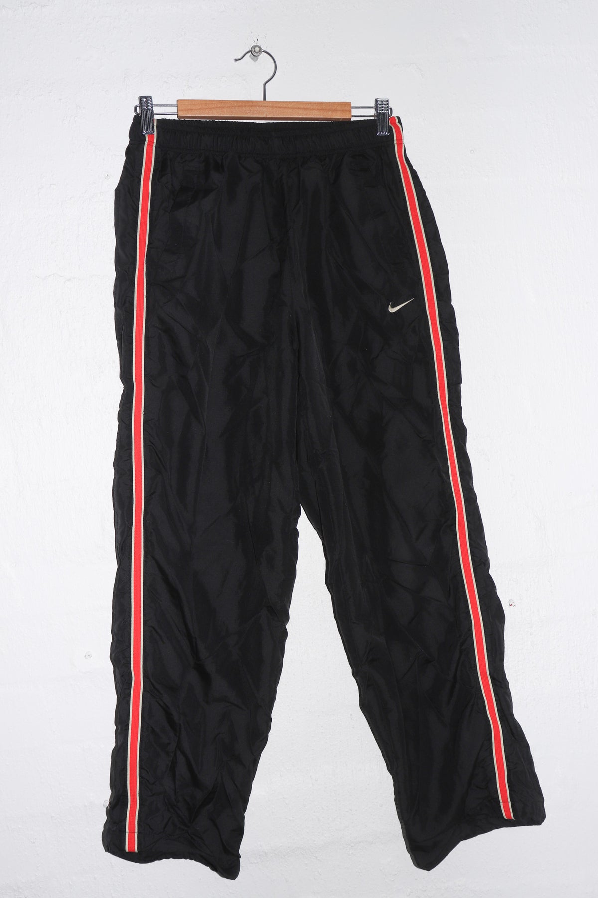 Vintage Nike Embroidered Mini Swoosh Baggy Black Track Pants (30-32)
