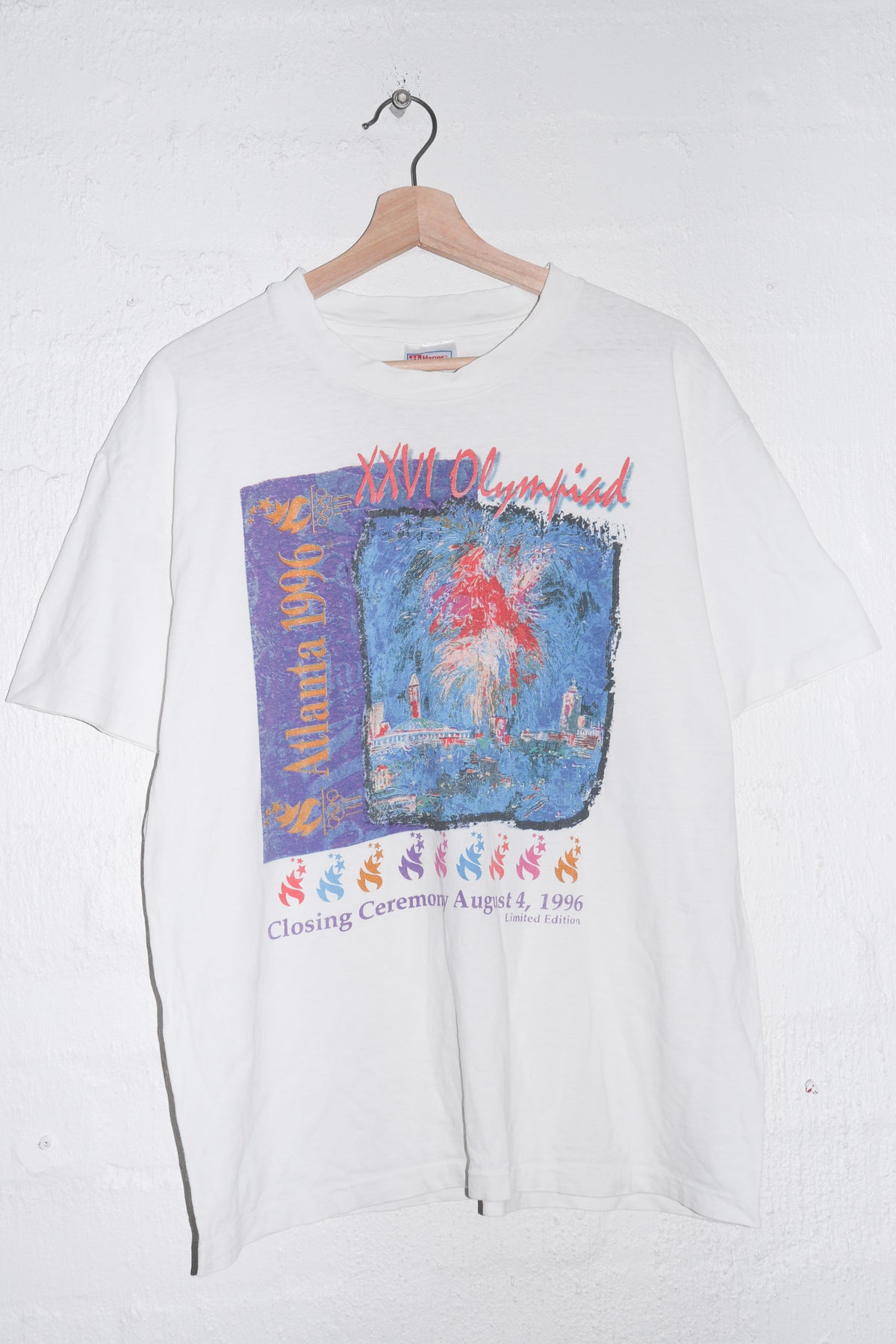Vintage 1996 Atlanta Olympics Torch Graphic Tee (M)