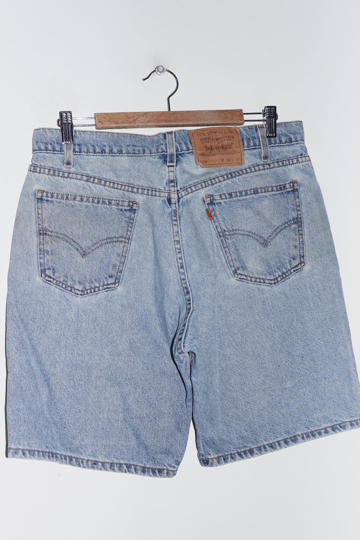 Vintage 90s Levi's 550 Orange Tab Denim Shorts (1996) (30)