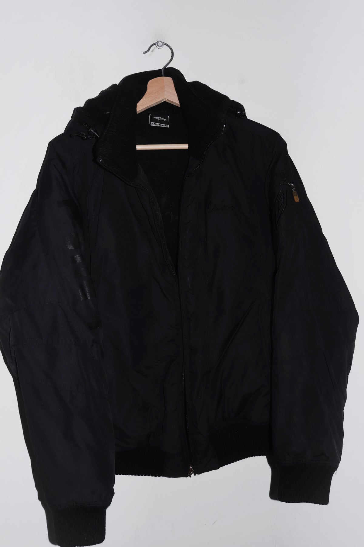 Vintage Umbro Embroidered Logo Thick Padded Hooded Outerwear Jacket (M)