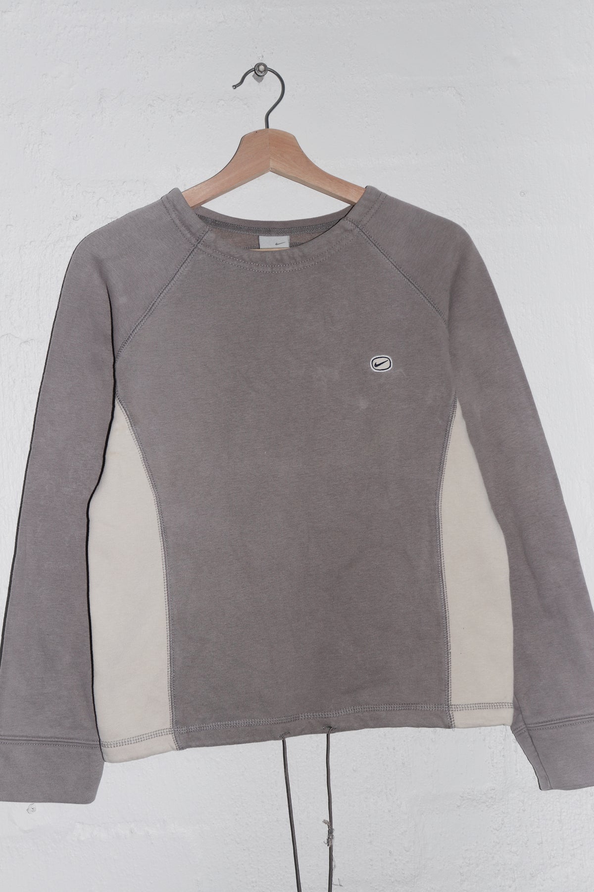 Vintage Nike Mini Swoosh Faded Sand Jumper (M)