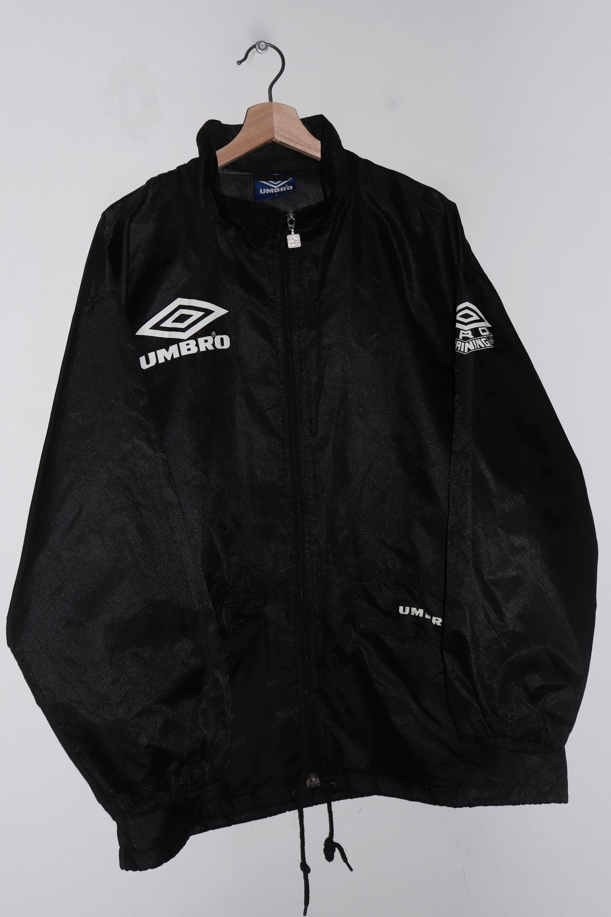 Vintage 90s Umbro Pro Training Graphic Football Training Spray Track Jacket (L)