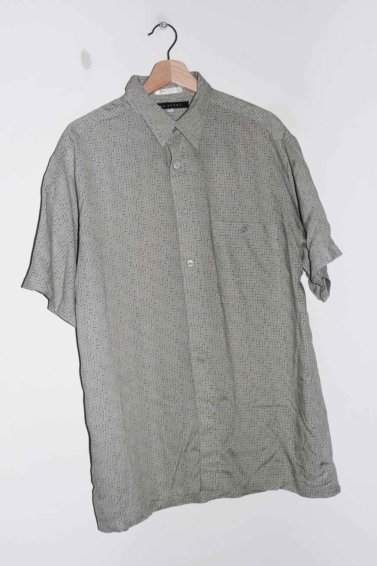 Vintage Full Print Graphic Rayon Short Sleeve Shirt (L-XL)