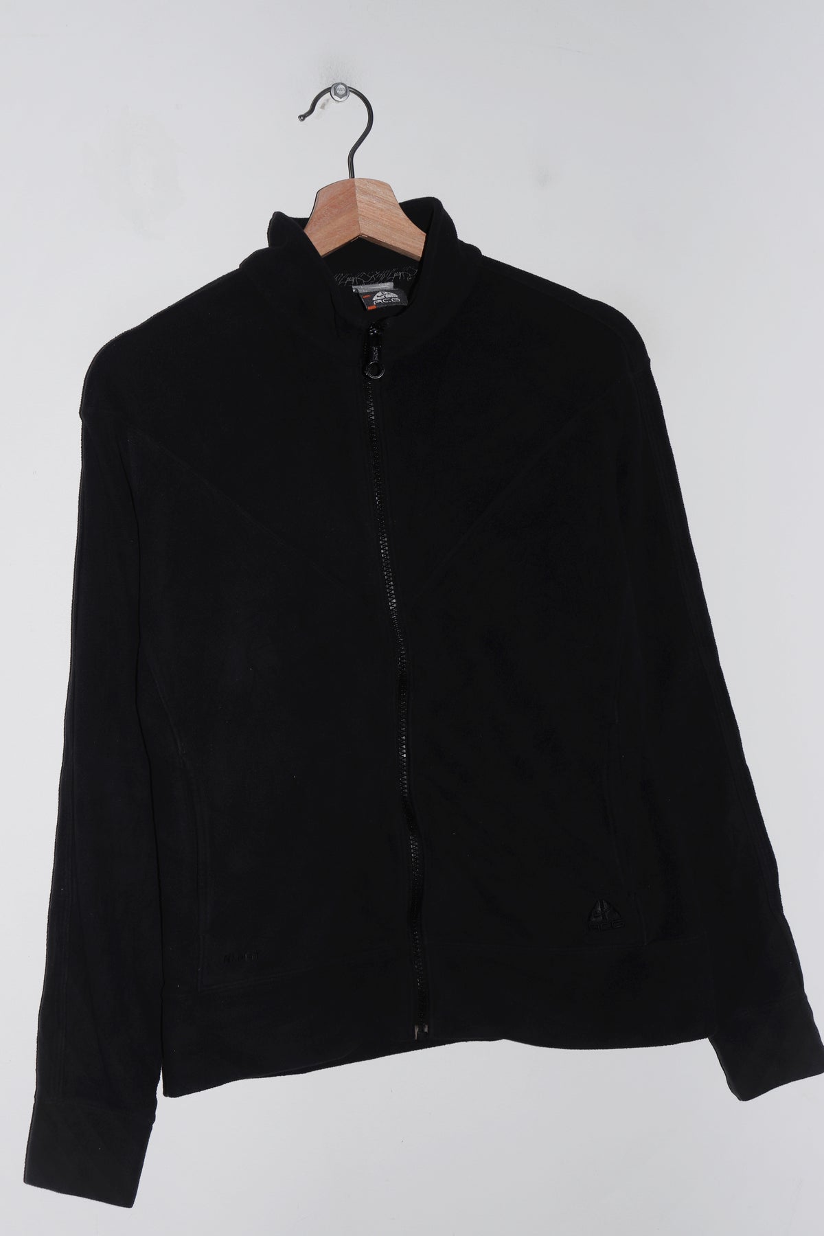 Vintage Nike ACG Embroidered Lung Logo Black Fleece Jacket (M)