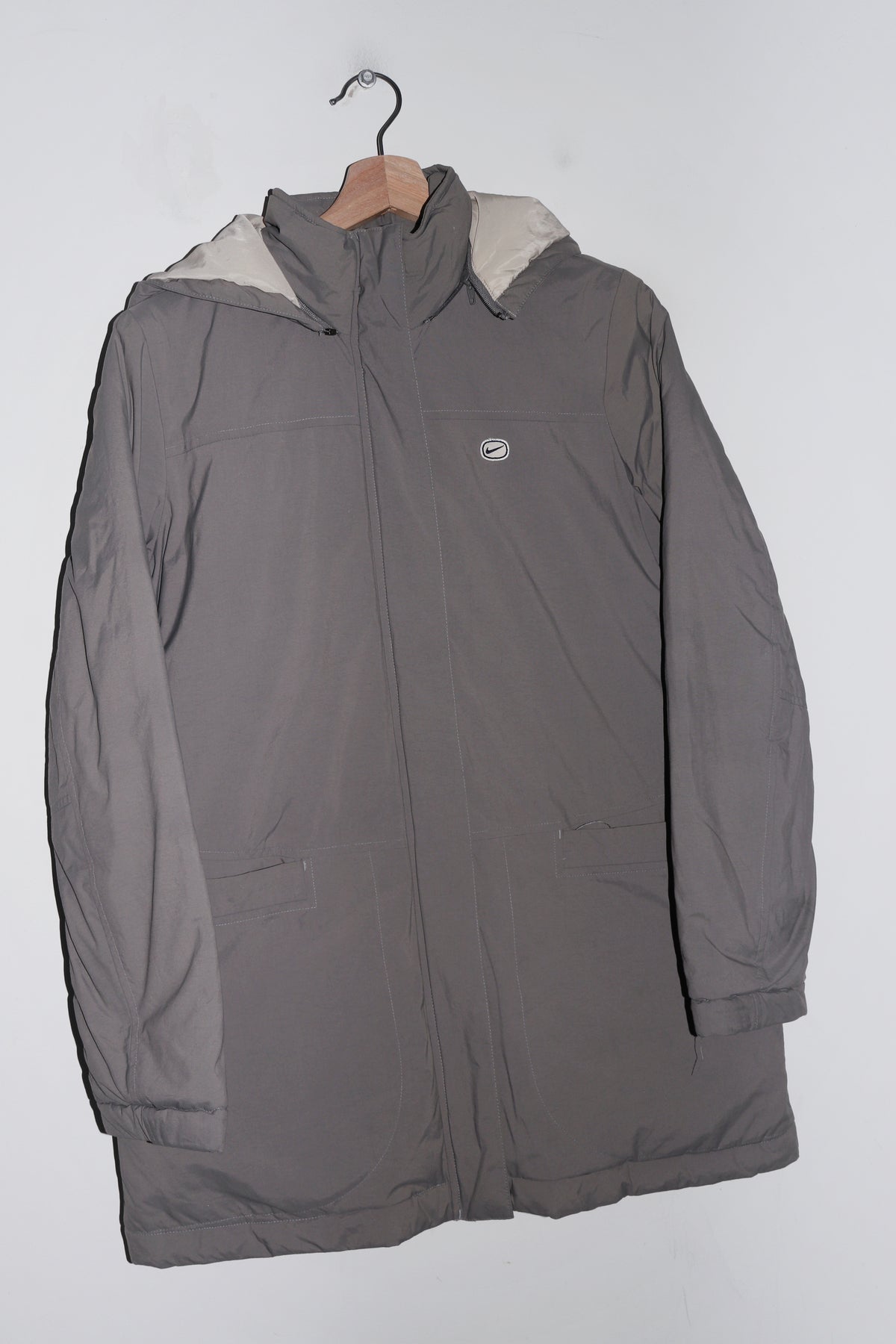 Vintage Nike Embroidered Swoosh Thick Padded Sand Outerwear Jacket (M)