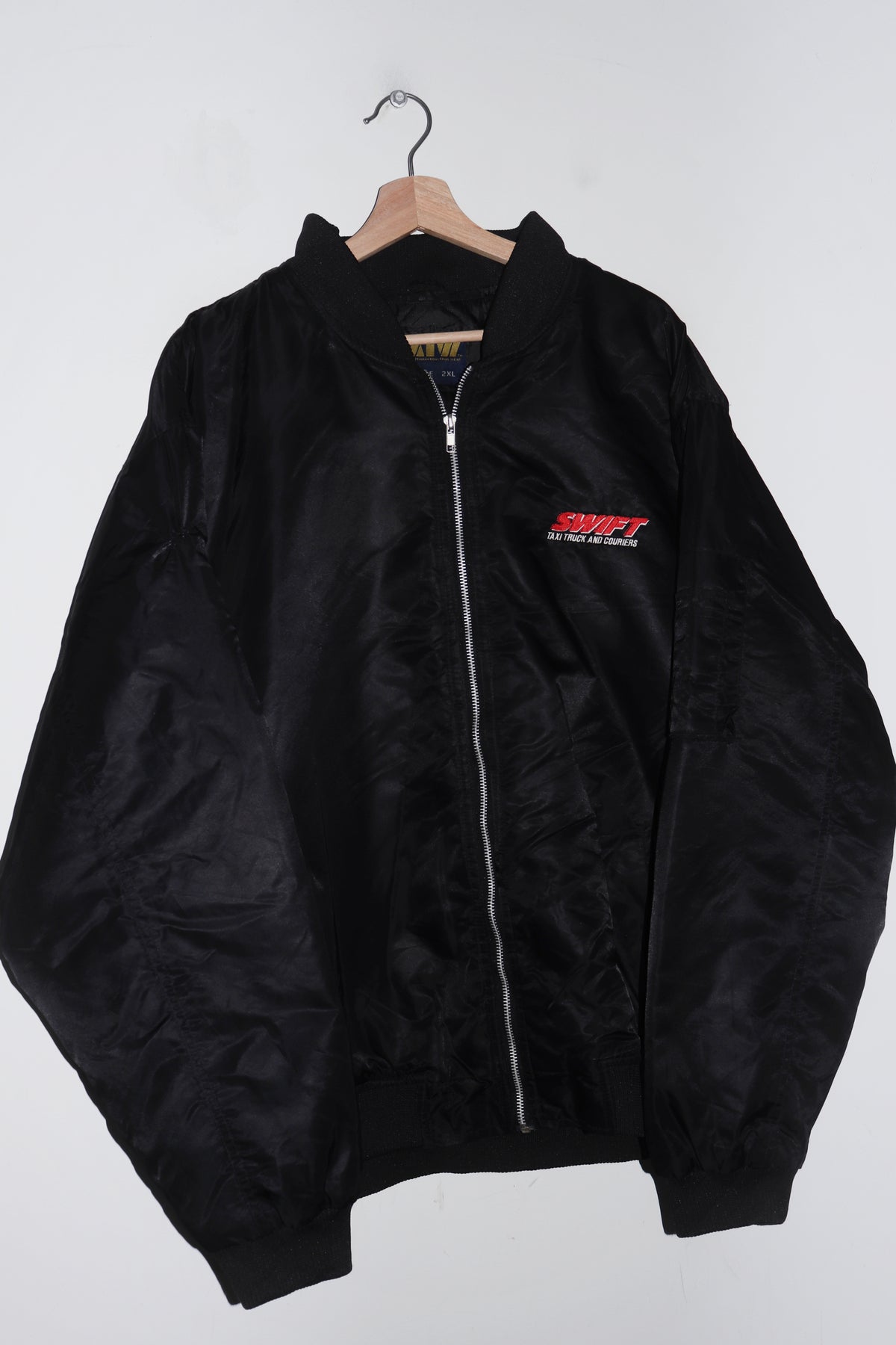 Old School 2000s Workwear Thick Quilted Black Bomber Jacket (XL+)
