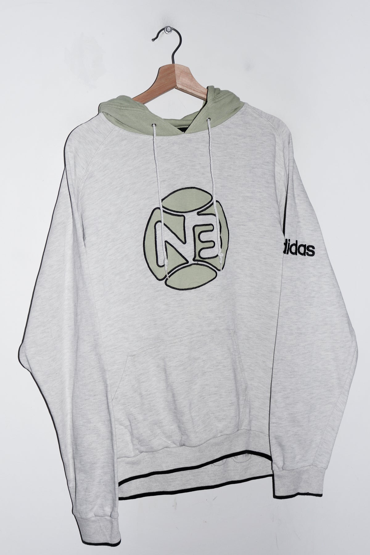 Vintage 90s Adidas Embroidered Graphic Grey Hoodie (L)