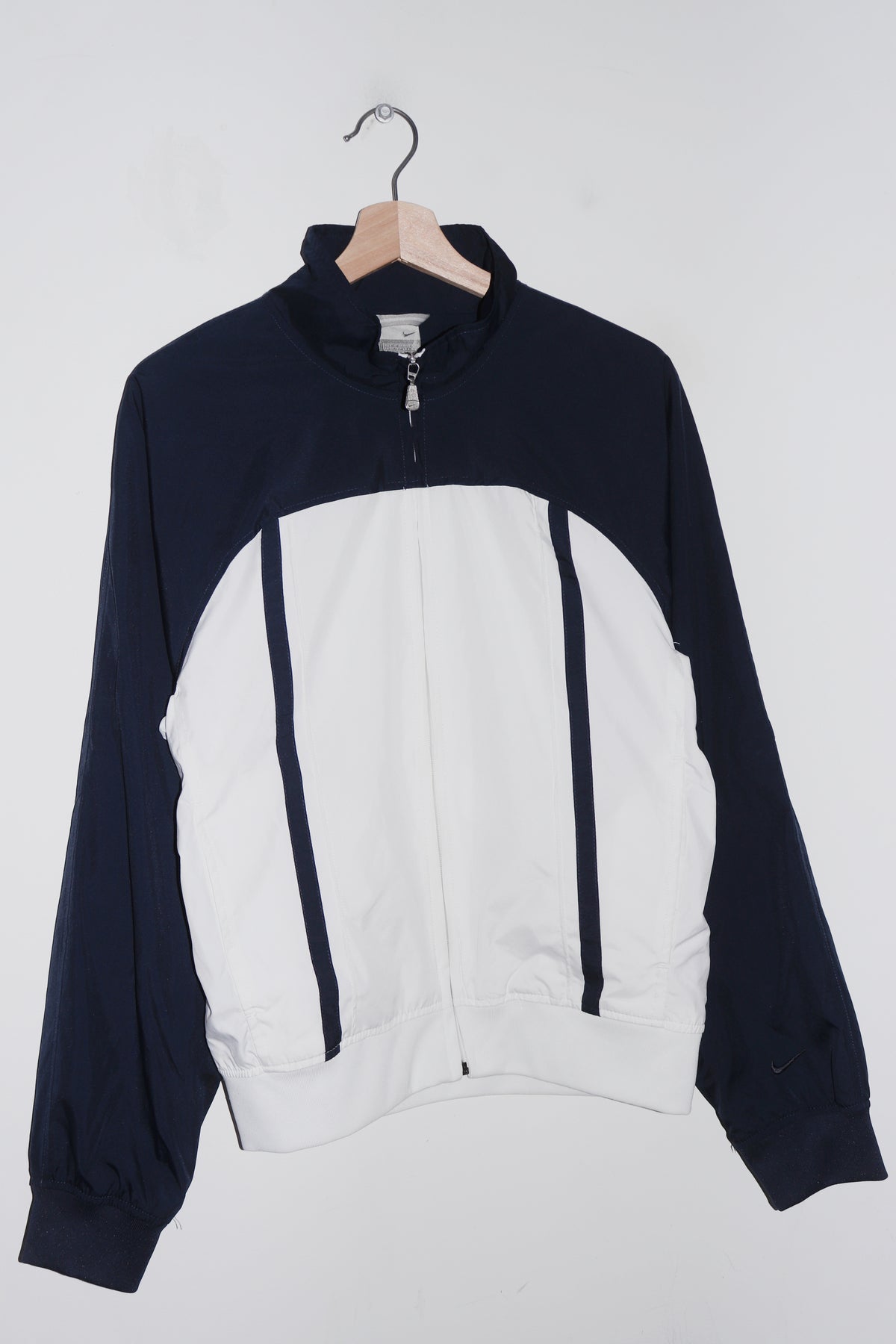 Vintage Nike Embroidered Sleeve Mini Swoosh White / Navy Track Jacket (S-M/M)