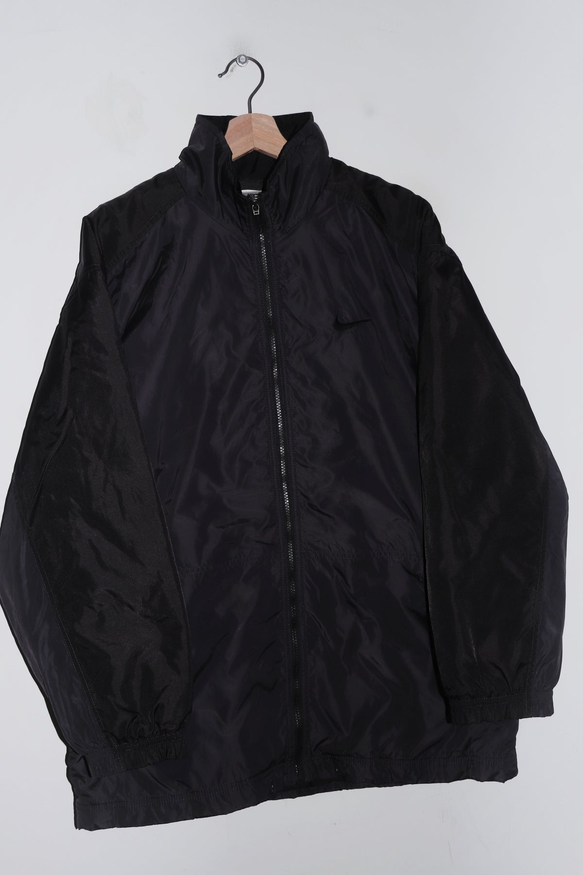 Vintage 90s Nike Embroidered Spellout Thick Padded Black Outerwear Jacket (M-L)