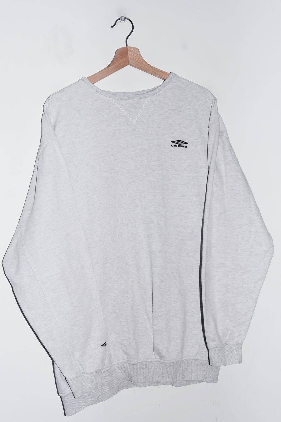 Vintage Umbro Football Embroidered Logo Thick Light Grey Sweatshirt (XL)
