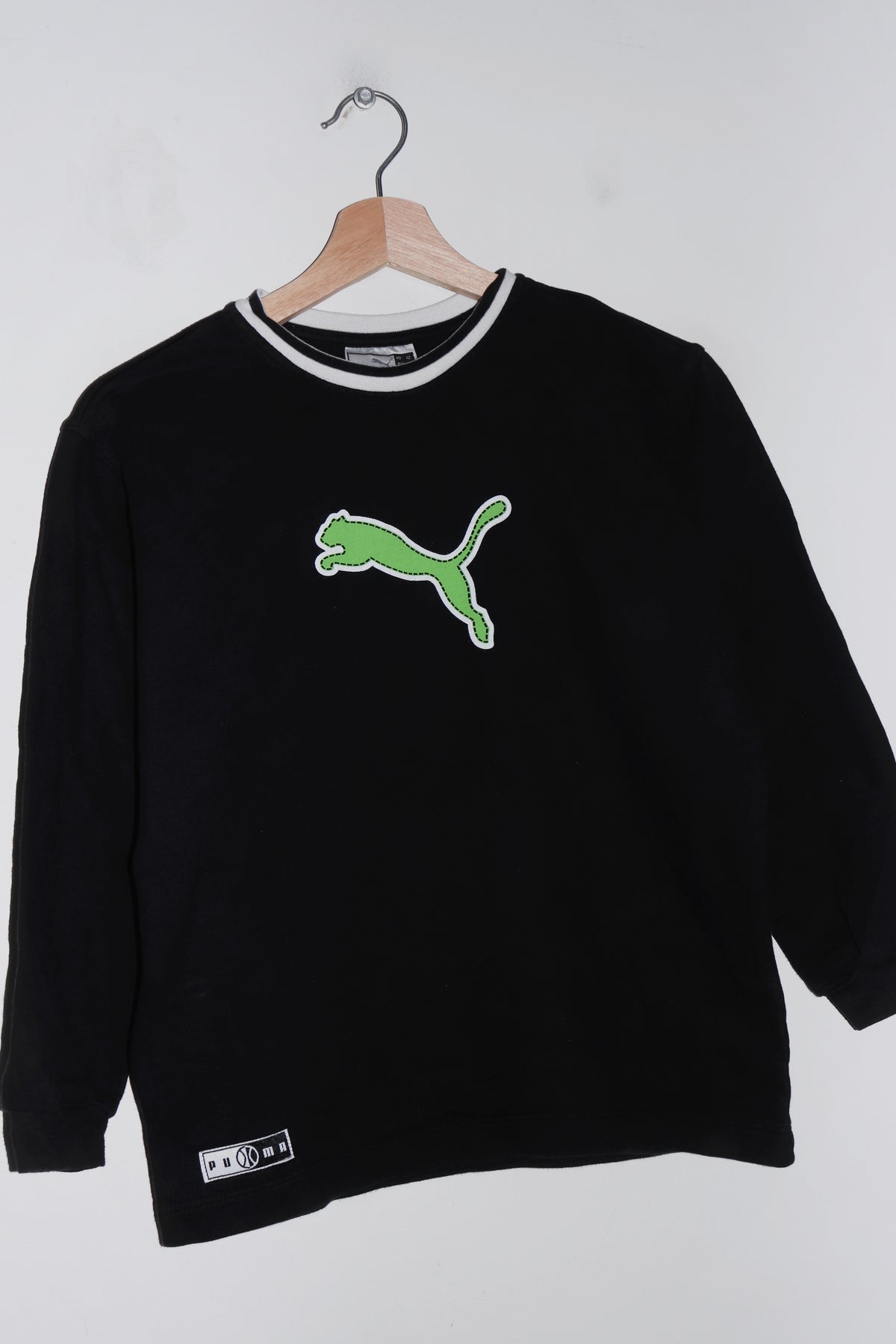 Vintage 90s Puma Embroidered Graphic Black Sweatshirt (XS-S/S)