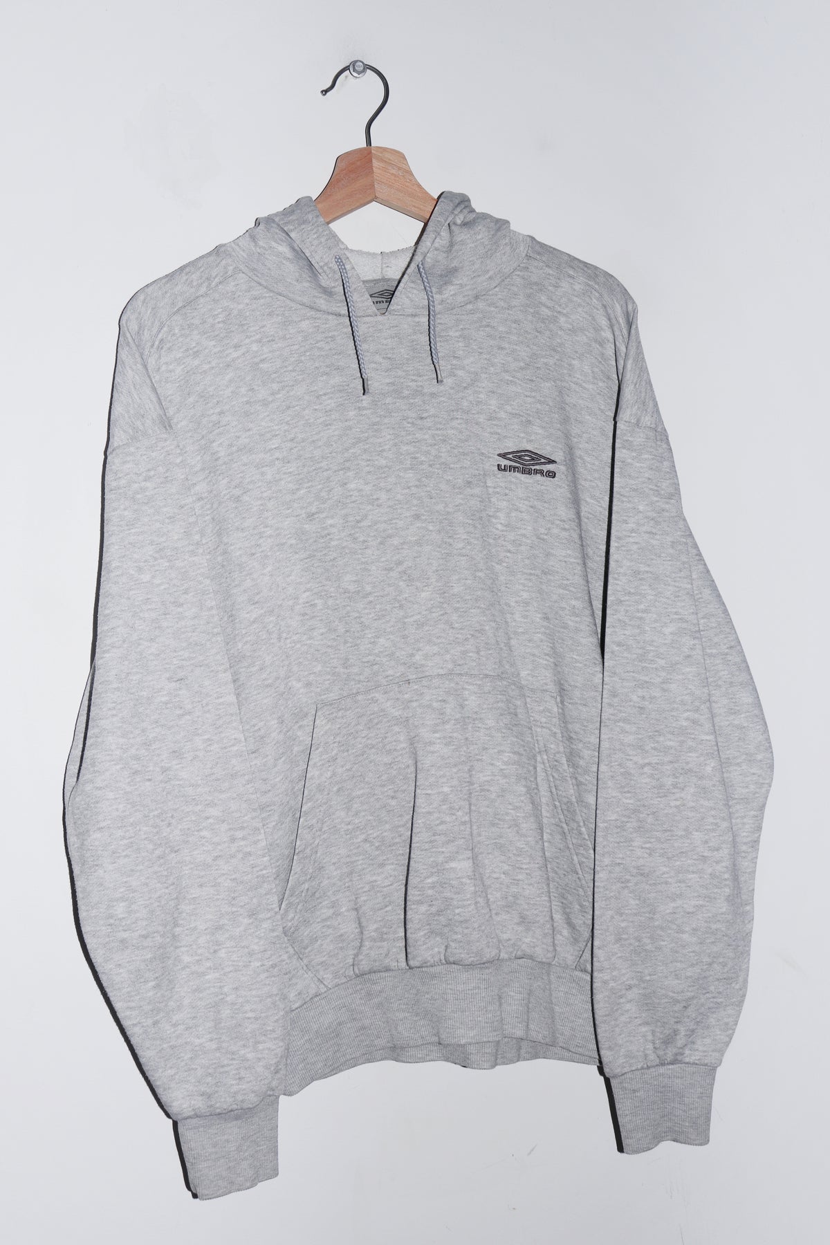 Vintage Umbro Embroidered Logo Light Grey Hoodie (M)