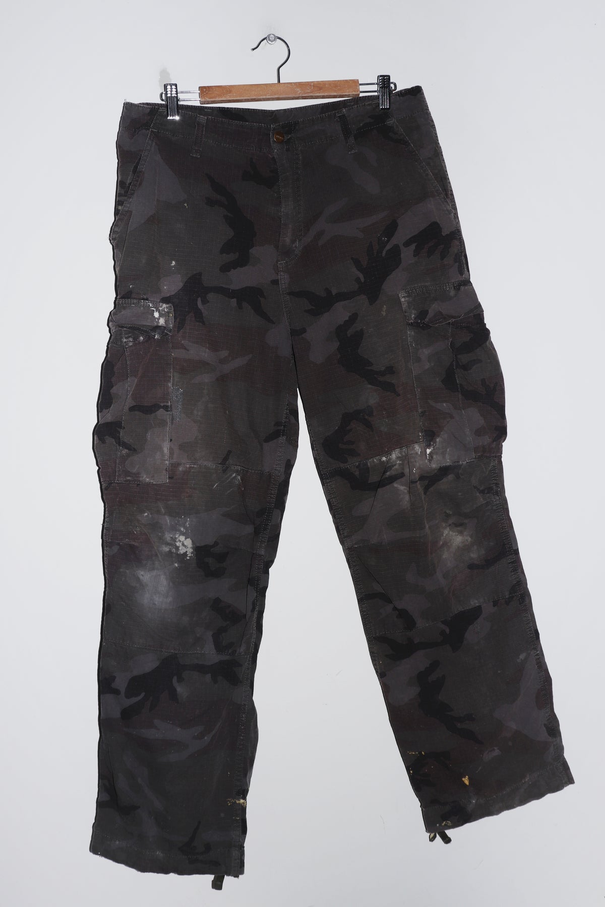 Old School Carhartt Camo Paint Splattered Thick Cargo Pants (33 X 34)