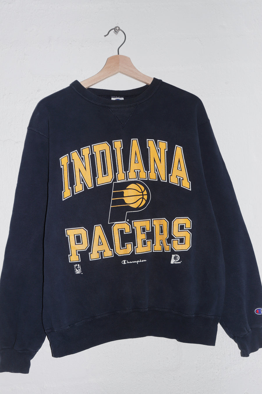 Vintage 90s NBA Champion Indiana Pacers Sweatshirt (M)