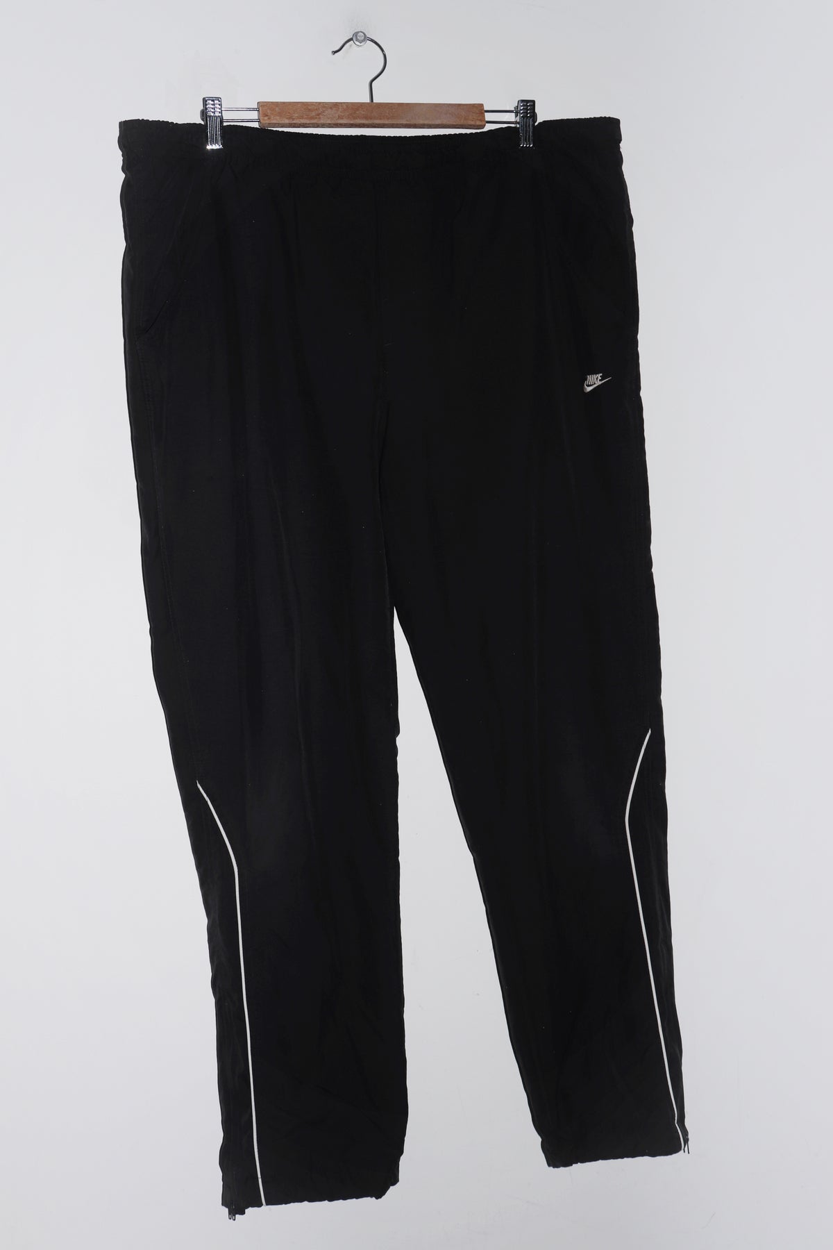 Vintage 2000s Nike Embroidered Swoosh Baggy Black Track Pants (38-42)