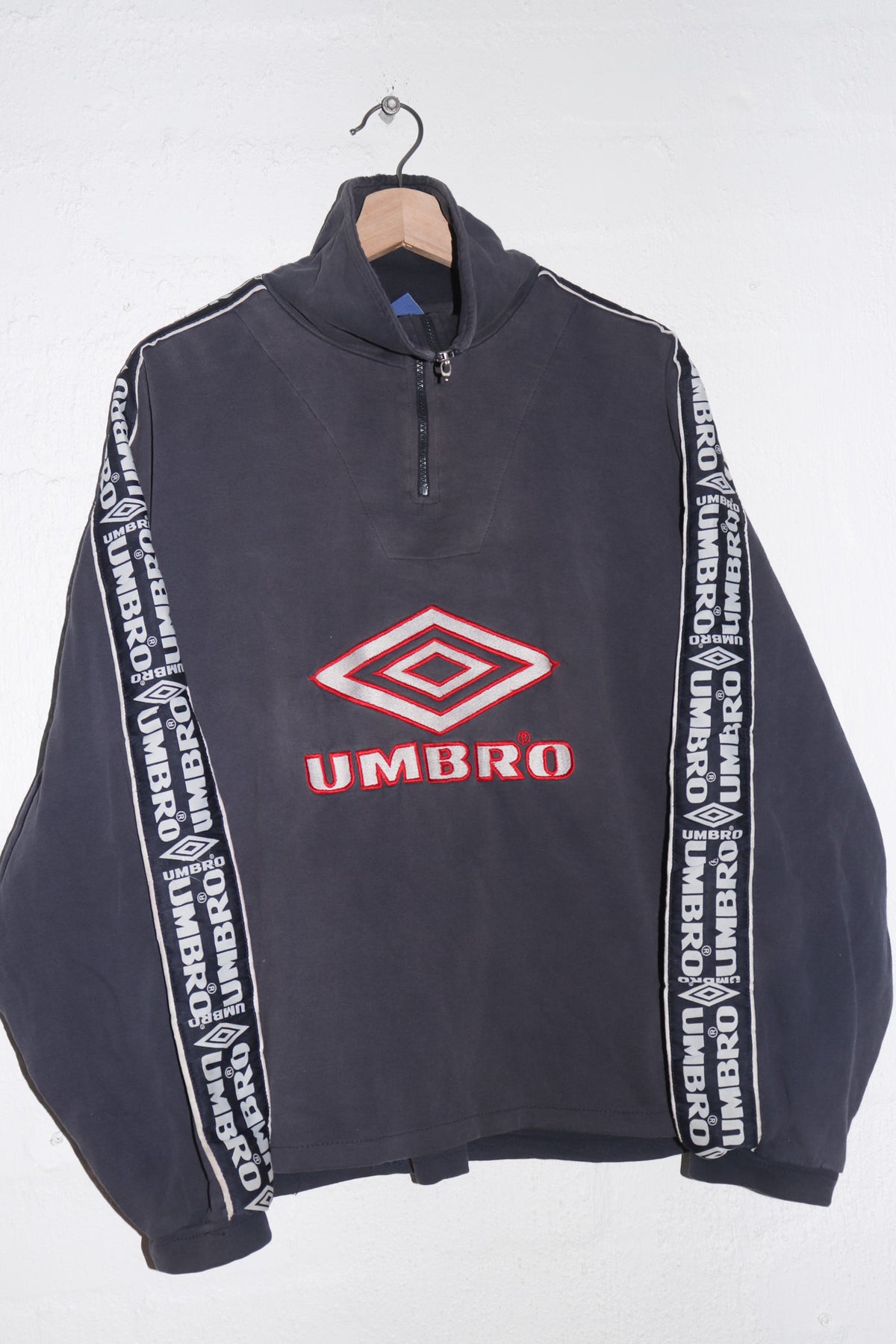 Vintage 90s Umbro Embroidered Logo Quarter Zip Jumper (L)