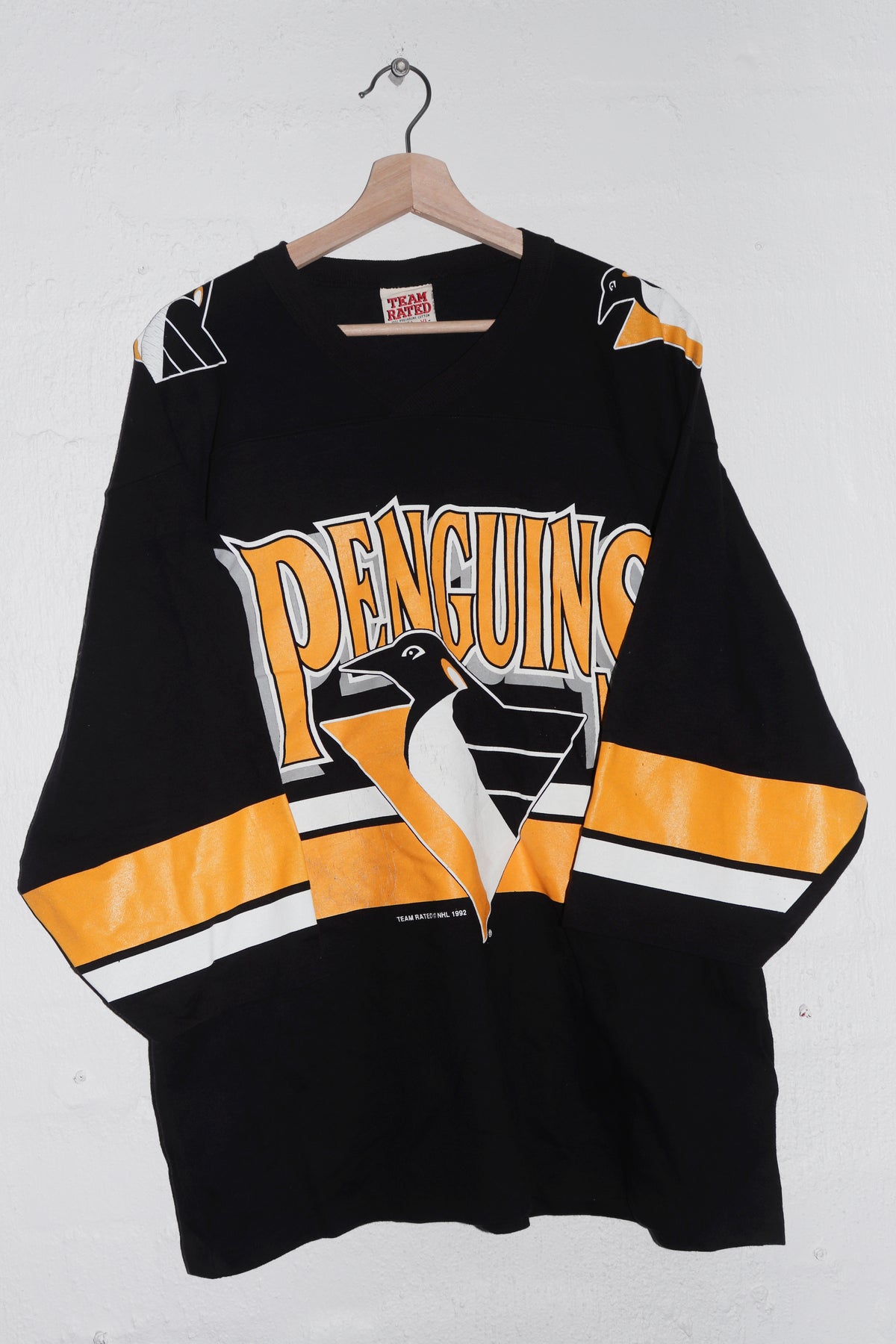 Vintage 1992 Pittsburgh Penguins Hockey Thick 3/4 Sleeve Tee (L-XL)