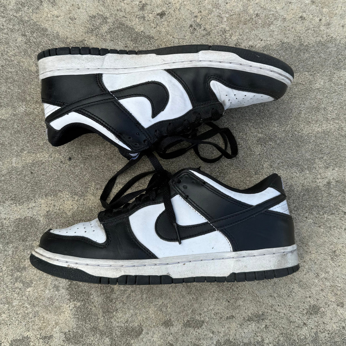 Nike Dunk Low Retro "Panda" Sneakers (2021) (US6)