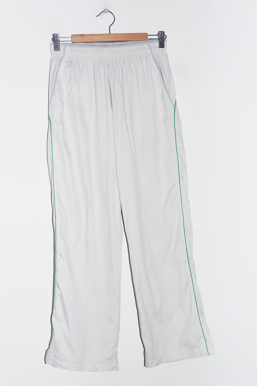 Vintage Nike Embroidered Mini Swoosh Baggy Cream Track Pants (28-30/8-10)