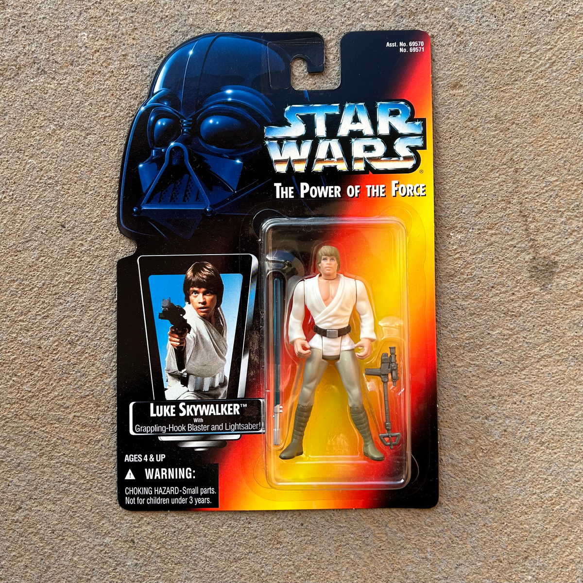 (BRAND NEW) Vintage Kenner Star Wars Luke Skywalker Figurine (1995)