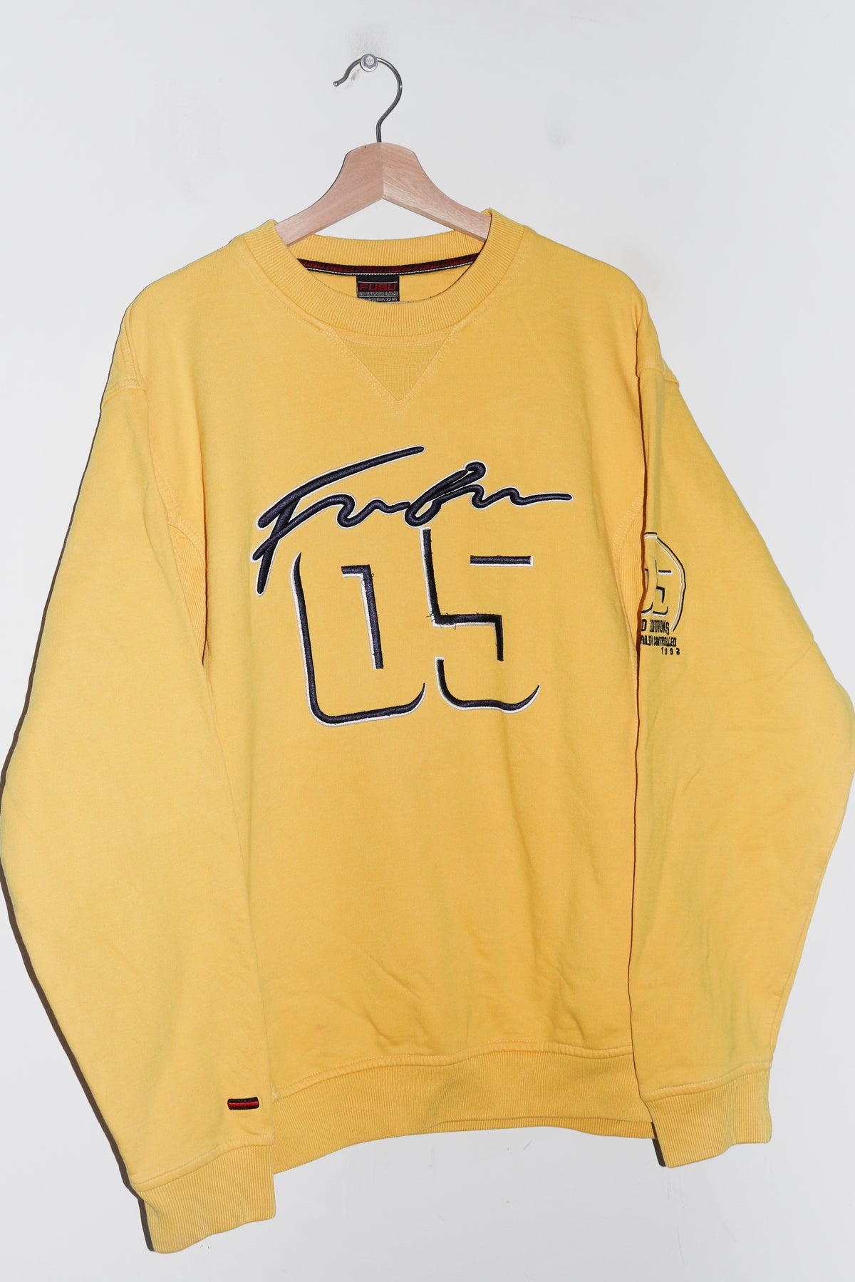 Vintage FUBU 05 Embroidered Graphic Thick Heavyweight Sweatshirt (XL)