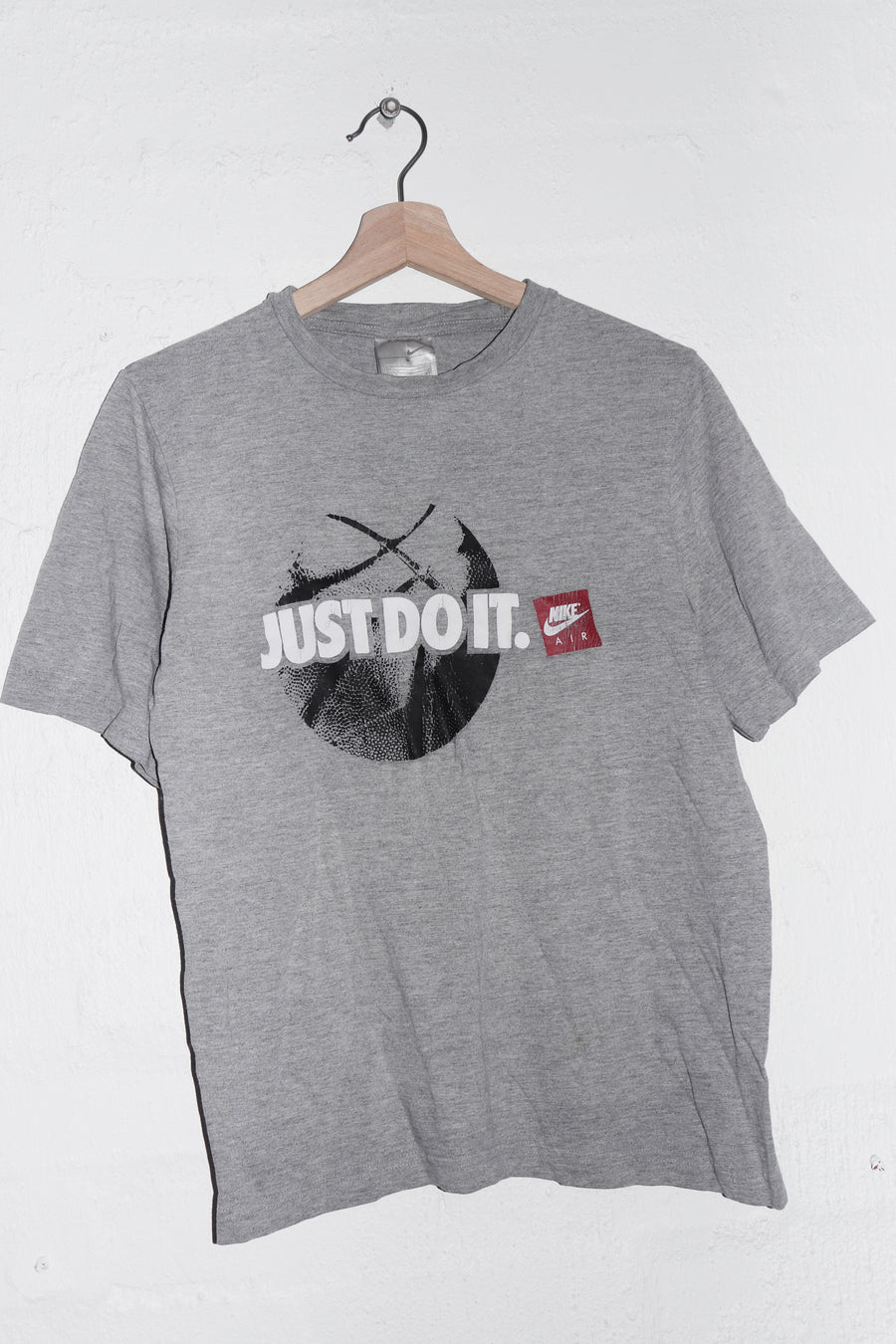 Vintage Nike Basketball Graphic Tee (S/S-M)