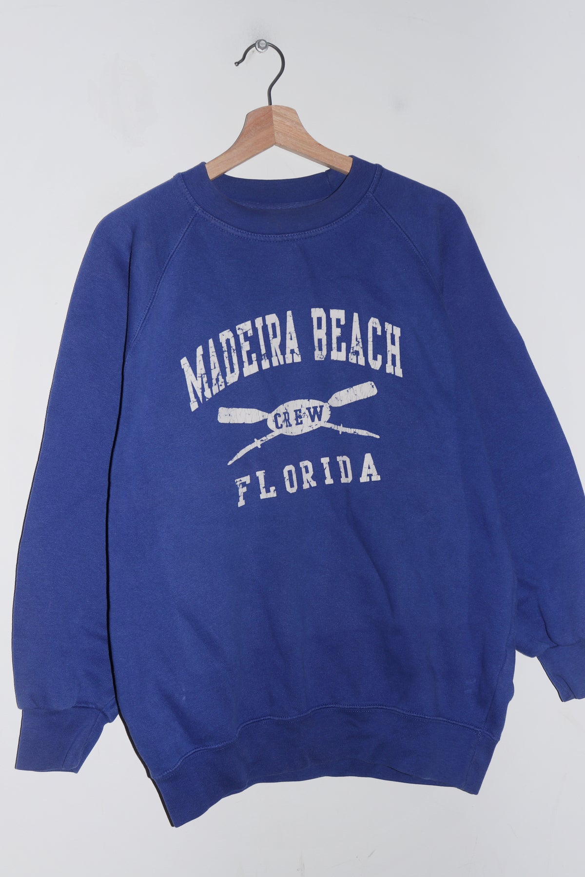 Old School 2000s Madeira Beach Florida Graphic Sweatshirt (M)
